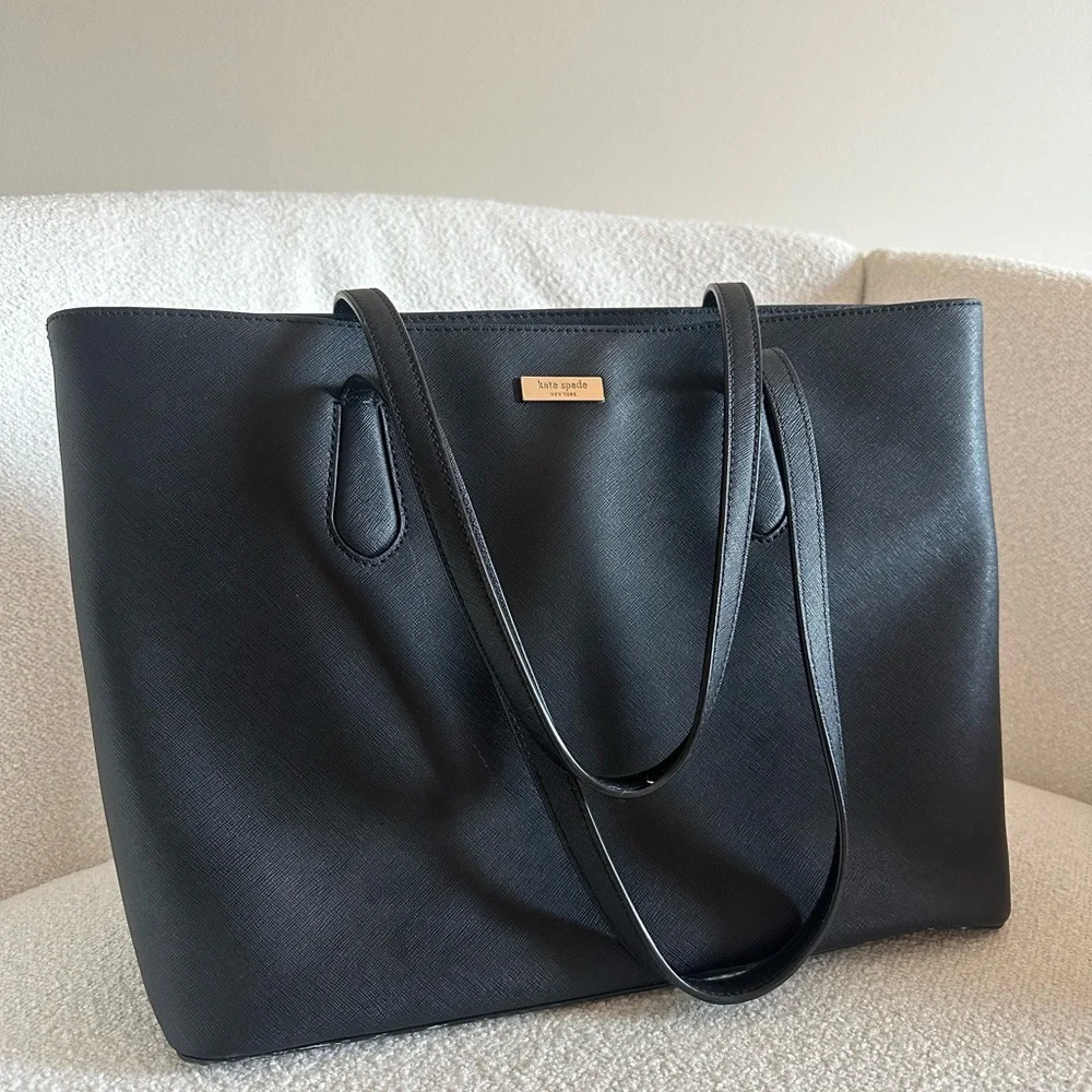 Kate Spade - large black purse. Great condition. Perfect for fall and winter